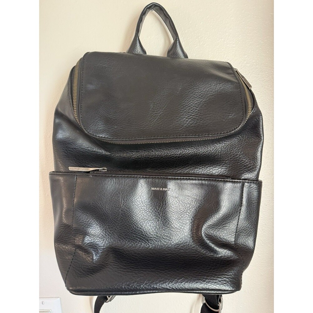 Matt & Nat Black Vegan Leather Backpack Zip Top Silver Hardware MINT